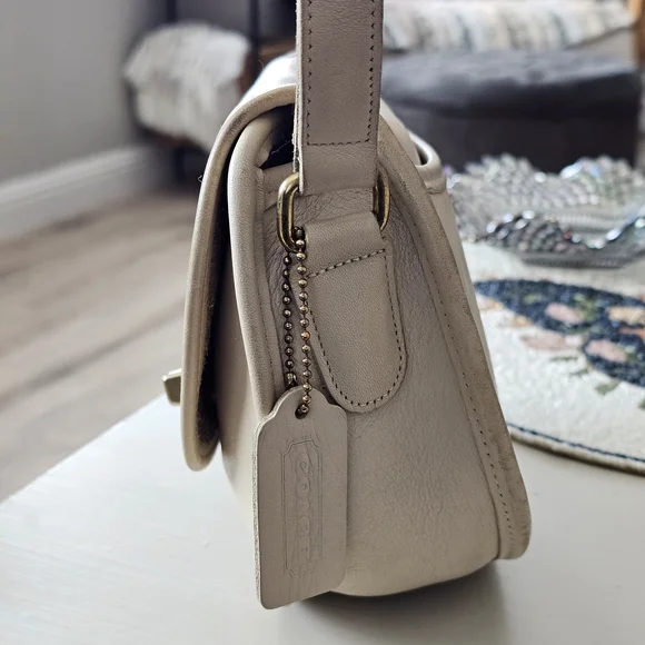 Vintage Coach Watson Crossbody Bag - Picture 14 of 16